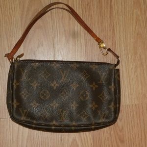 Authentic louis vuitton mini pochette accessories